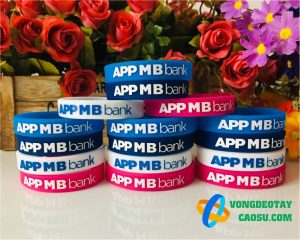 vong-tay-cao-su-su-kien