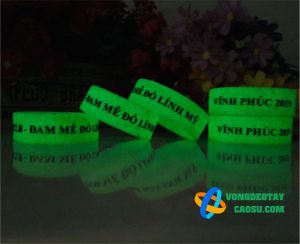 vòng tay cao su dạ quang