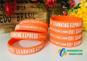 vòng tay cao su theo yêu cầu