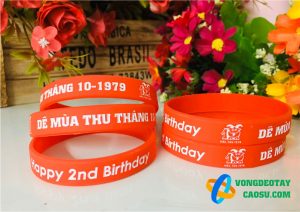 In ấn vòng tay cao su