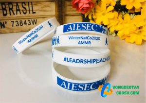 vòng đeo tay cao su